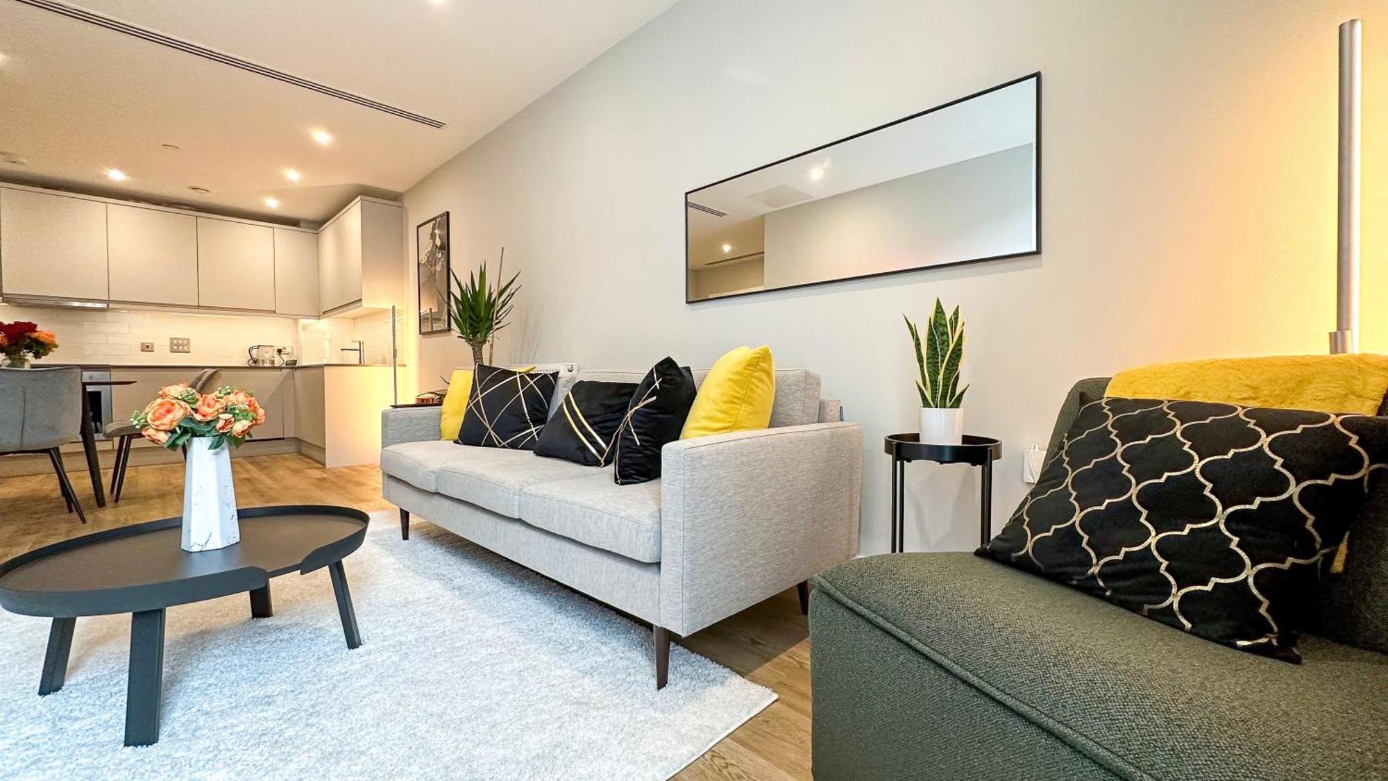 Duplex 3bed 3bath Modern Fast Wifi - Luxurylondonstays