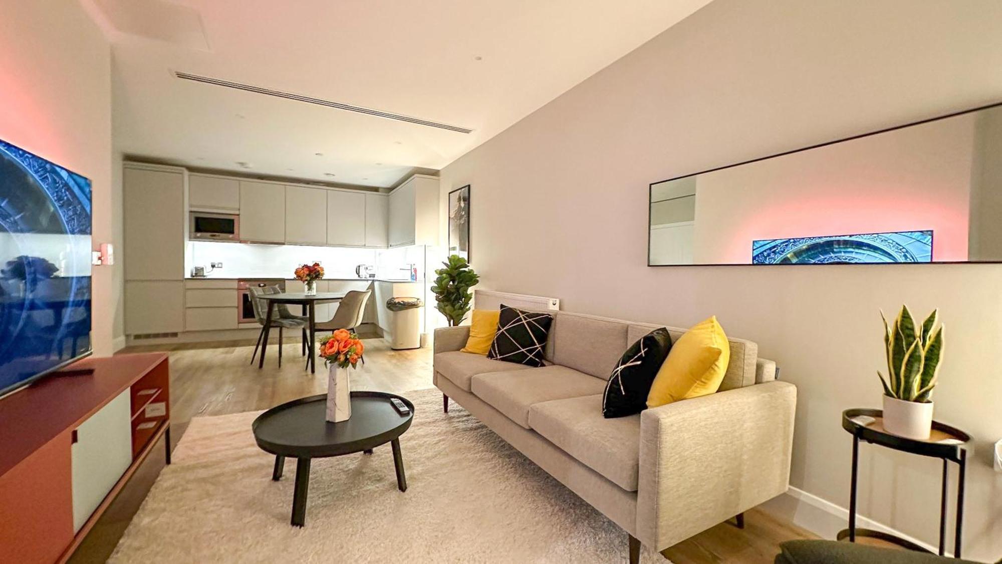 Duplex 3bed 3bath Modern Fast Wifi - Luxurylondonstays