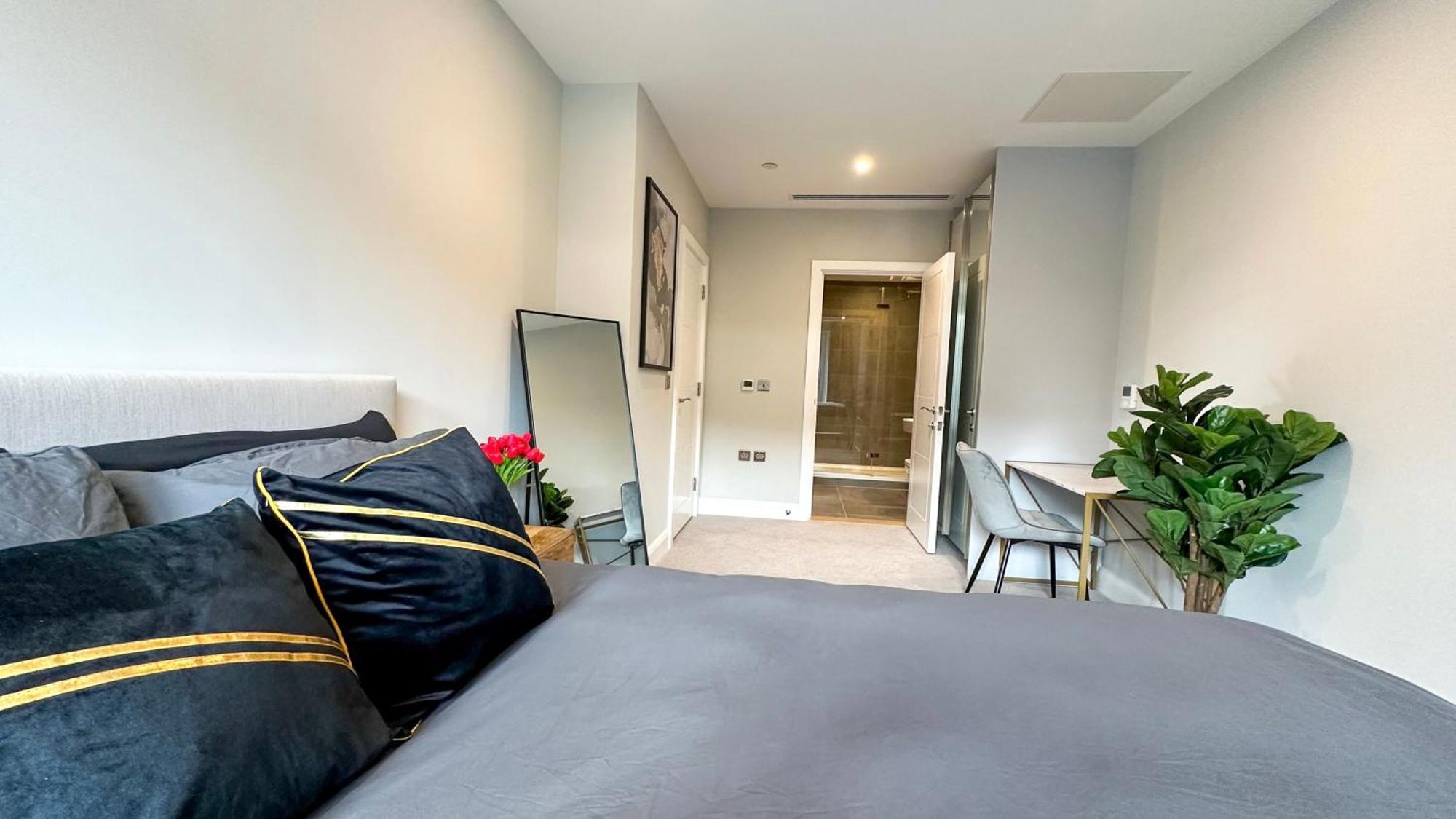Duplex 3bed 3bath Modern Fast Wifi - Luxurylondonstays Londen