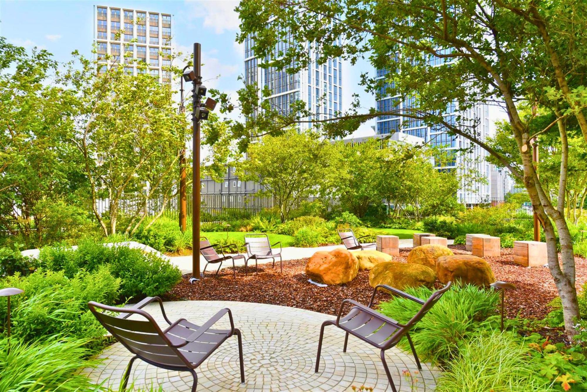 Duplex 3bed 3bath Modern Fast Wifi - Luxurylondonstays